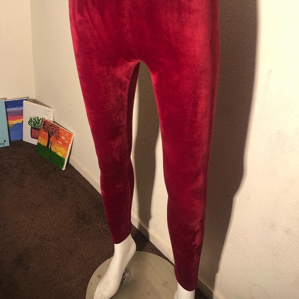 ❤️✨SOFT RED VELVET JEGGINGS✨❤️